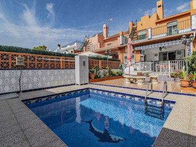 Town House for sale in Nueva Andalucia