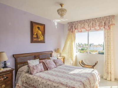 Town House for sale in Atalaya, Estepona