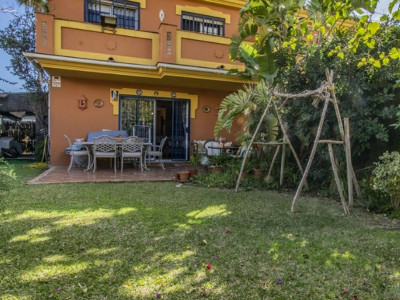 Town House for sale in Atalaya, Estepona