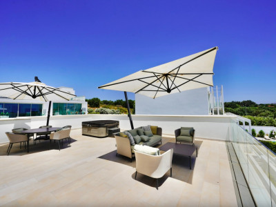Villa for sale in Sotogrande