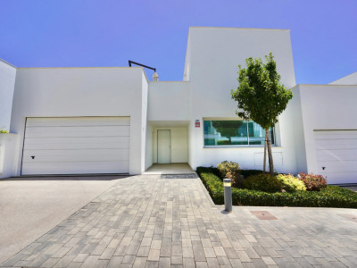 Villa for sale in Sotogrande