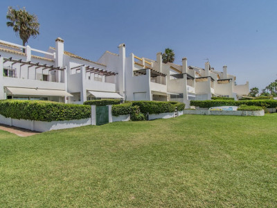 Town House for sale in Las Chapas, Marbella East