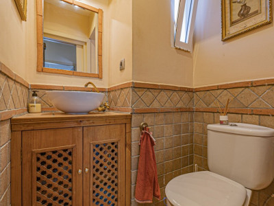 Town House for sale in Las Chapas, Marbella East