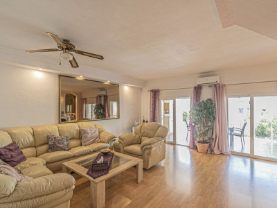 Town House for sale in Las Chapas, Marbella East