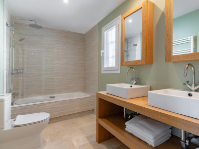 Town House for sale in La Quinta Hills, Benahavis