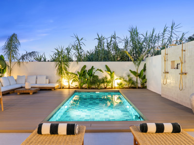 Town House for sale in Nueva Andalucia