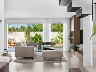 Town House for sale in Nueva Andalucia