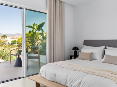 Town House for sale in Nueva Andalucia