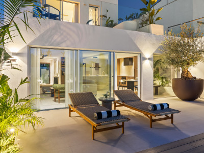 Town House for sale in Nueva Andalucia
