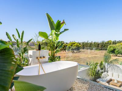 Town House for sale in Nueva Andalucia
