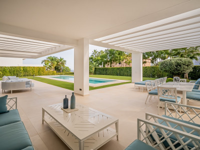 Villa for sale in Los Flamingos, Benahavis