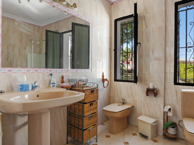 Villa à vendre à Don Pedro, Estepona