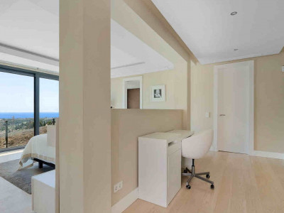 Villa en venta en Paraiso Alto, Benahavis