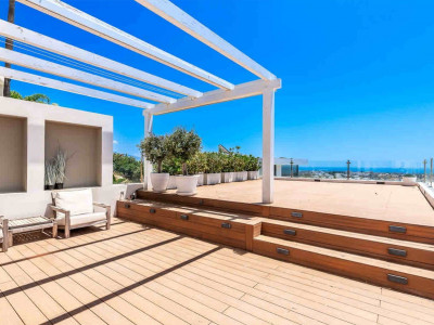 Villa en venta en Paraiso Alto, Benahavis