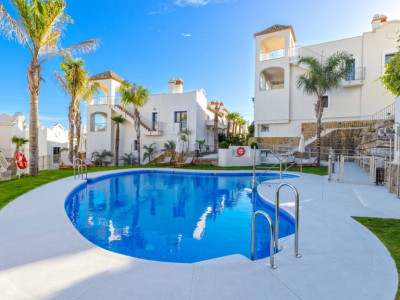 Town House for sale in Estepona