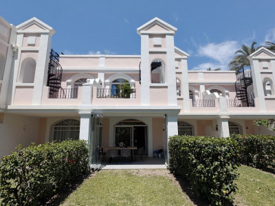 Duplex-Wohnung zum Verkauf in Aloha Gardens, Nueva Andalucia