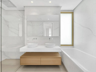 Duplex Penthouse for sale in Benalús, Marbella Golden Mile