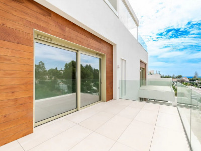 Duplex Penthouse for sale in Benalús, Marbella Golden Mile