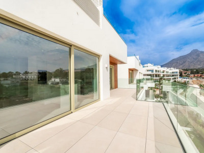 Duplex Penthouse for sale in Benalús, Marbella Golden Mile