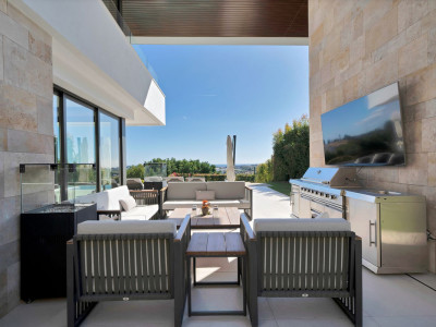 Вилла в продаже в Puerto del Almendro, Бенахавис