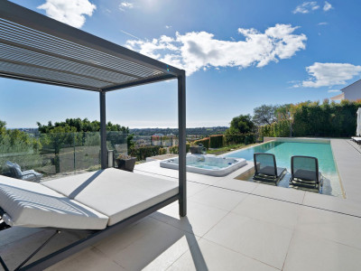 Вилла в продаже в Puerto del Almendro, Бенахавис