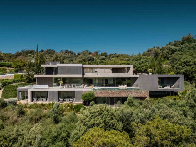 Вилла в продаже в Marbella Club Golf Resort, Бенахавис