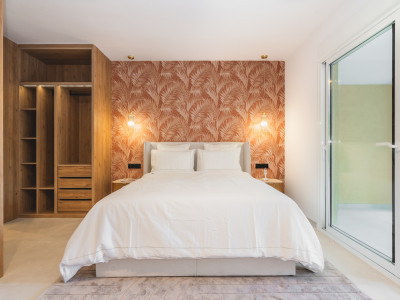 Apartamento en venta en Las Brisas, Nueva Andalucia
