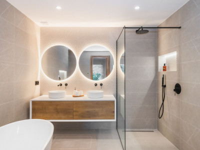 Apartamento en venta en Las Brisas, Nueva Andalucia