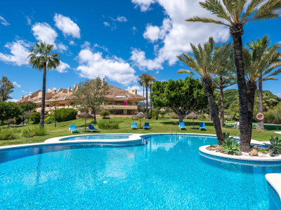 Apartamento en venta en Las Brisas, Nueva Andalucia