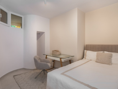 Apartamento en venta en Las Brisas, Nueva Andalucia