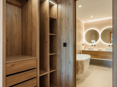 Apartamento en venta en Las Brisas, Nueva Andalucia