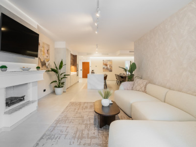 Apartamento en venta en Las Brisas, Nueva Andalucia