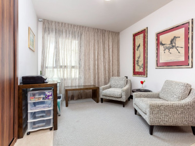 Ático en venta en Aloha Lake Village, Nueva Andalucia