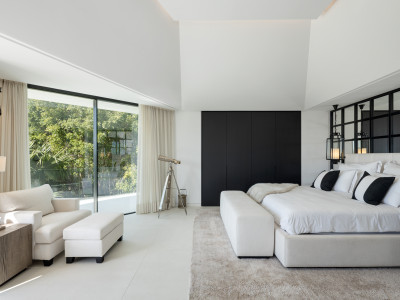 Villa en venta en El Herrojo, Benahavis