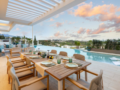 Villa en venta en Los Flamingos, Benahavis