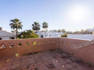 Villa zum Verkauf in Las Petunias, San Pedro de Alcantara