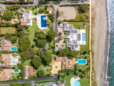 Villa for sale in Paraiso Barronal, Estepona