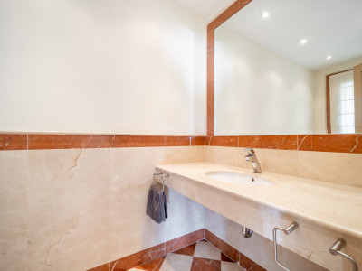 Villa for sale in Paraiso Barronal, Estepona