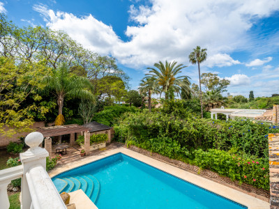 Villa for sale in Paraiso Barronal, Estepona