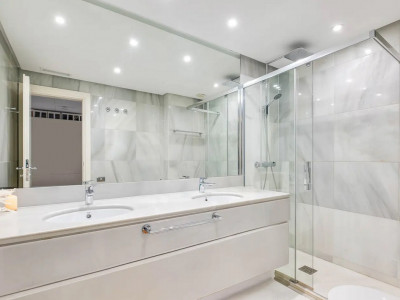 Apartamento en venta en Don Gonzalo, Marbella