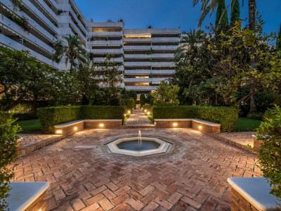 Apartamento en venta en Don Gonzalo, Marbella