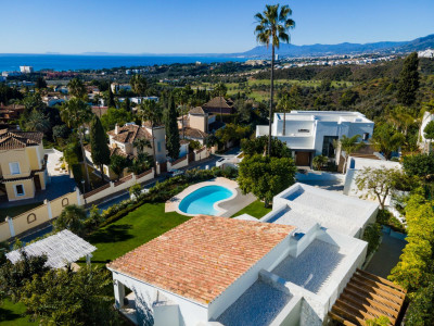 Villa for sale in El Rosario, Marbella East