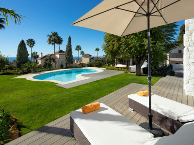 Villa for sale in El Rosario, Marbella East