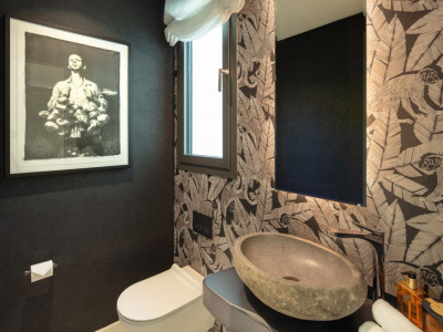 Villa for sale in El Rosario, Marbella East