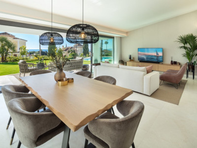 Villa for sale in El Rosario, Marbella East