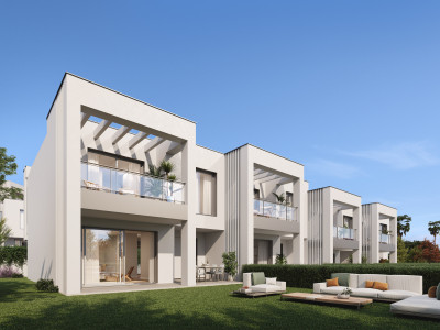 Villa en venta en Elviria, Marbella Este