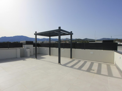 Ático en venta en Selwo, Estepona