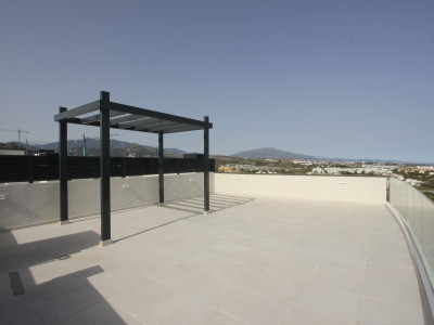 Ático en venta en Selwo, Estepona