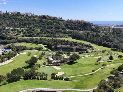Grundstück zum Verkauf in Los Arqueros, Benahavis