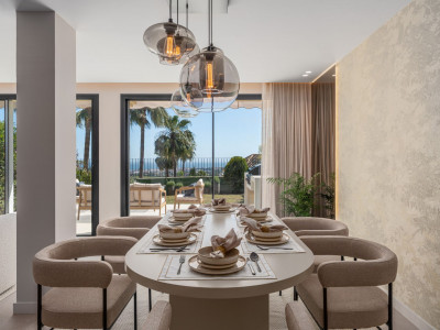 Adosado en venta en La Quinta Hills, Benahavis